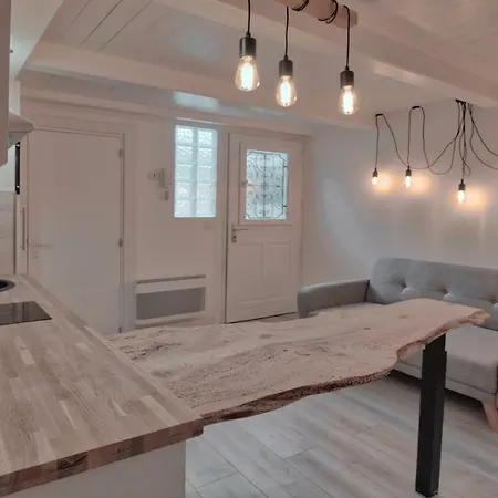 Duplex+terrasse De 90m² Limite Monaco, Commerces Appartement Saint-Antoine (Alpes-Maritimes)